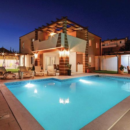 3 Bedroom Nice Home In Solin Split Exterior photo